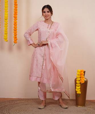 Blush pink zari embroiderd silk kurta set 1