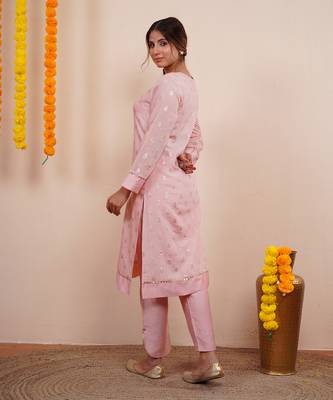Blush pink zari embroiderd silk kurta set 4