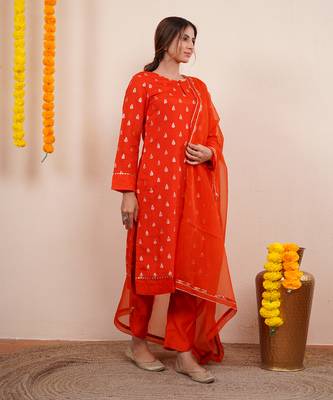 Rust orange zari embroiderd silk kurta set 1