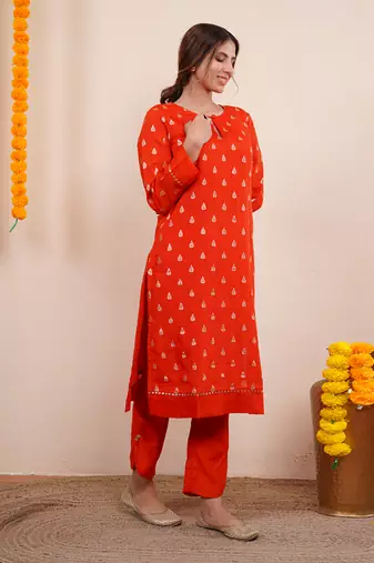 Rust orange zari embroiderd silk kurta set