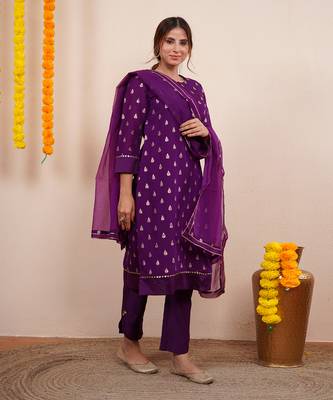 Purple zari embroiderd silk kurta set 1