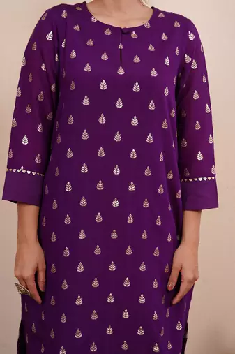 Purple zari embroiderd silk kurta set
