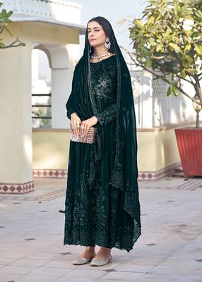 Dark green color georgette embroidered salwar kameez 2