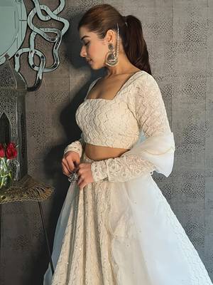 white engagment lehenga set choli with dupatta for women 2