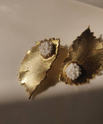 Ying-yang earrings 2