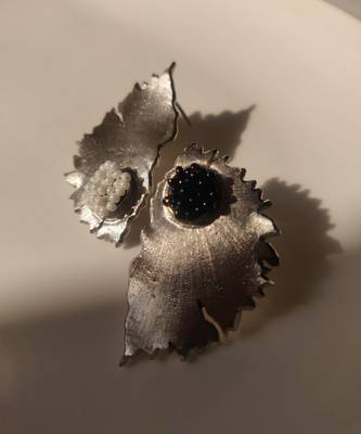 Ying-yang earrings 2