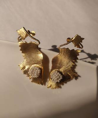 Awe earrings 2