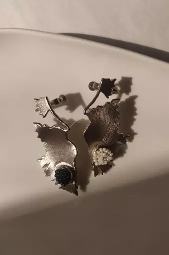 Awe earrings