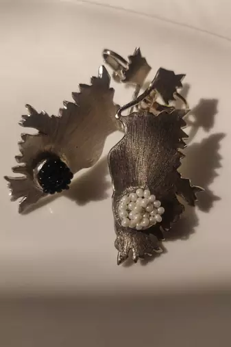 Awe earrings