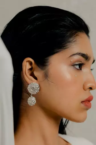 Do chaand earrings