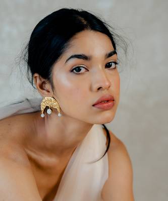 Shwet earrings 1