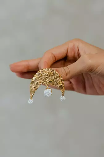 Shwet earrings
