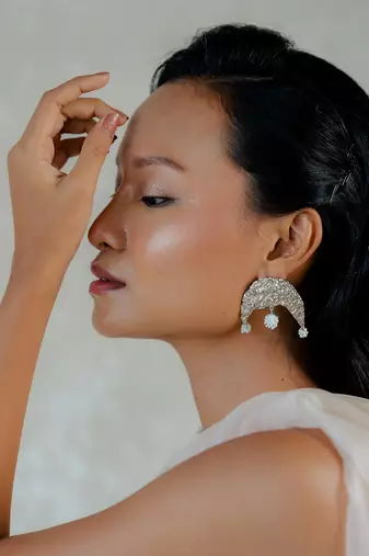 Shwet earrings