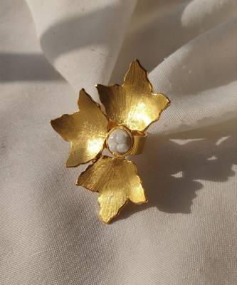 Three petal ring ring 3