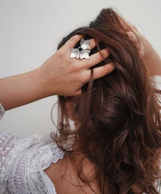 Three petal ring ring 1