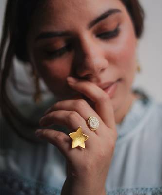 Flower and bud ring ring 1