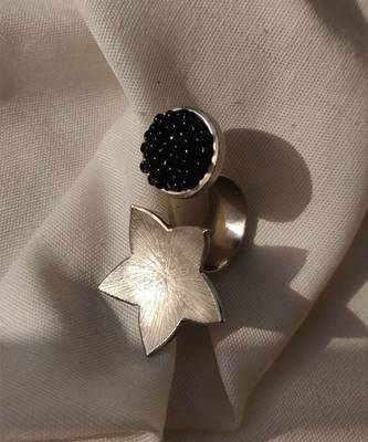 Flower and bud ring ring 4