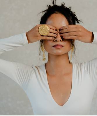 Chaand-golden ring 1