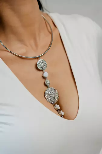 Seet necklace
