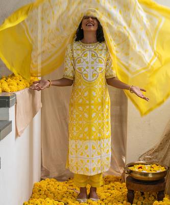 Yellow printed citrine kurta set 4