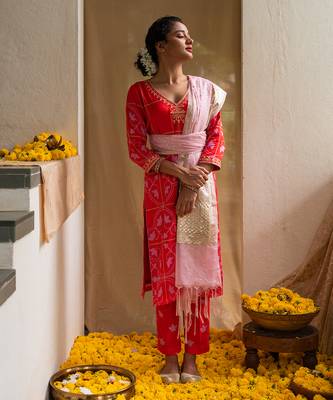 Red printed kurta set 1