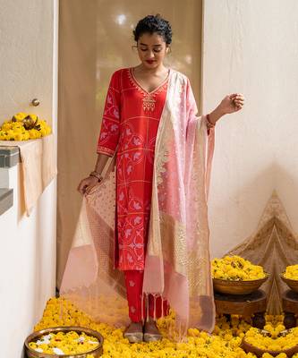 Red printed kurta set 2