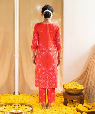 Red printed kurta set 5
