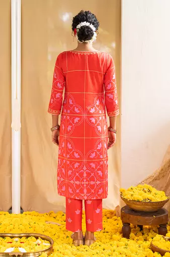 Red printed kurta set