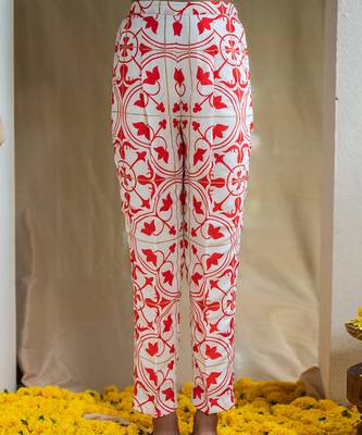 Red printed folkloric kurta set 4