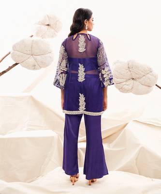 Blue silk embroidery floral kurta set 4