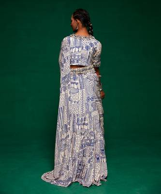 Off white & blue crepe embroidered saree 5