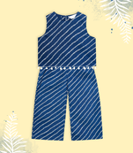 Budding bees girls cotton bandhani printed top-pajama set-blue