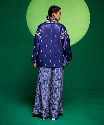 Blue gajji silk embellished blazer set 5