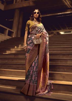 Black & Baby Pink Colour Organza Weaving Saree With Blouse 2