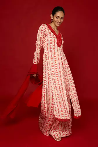 White & red floral stripes kurta set