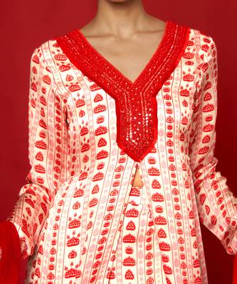 White & red floral stripes kurta set 4