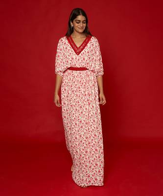 White & red kaftan 1