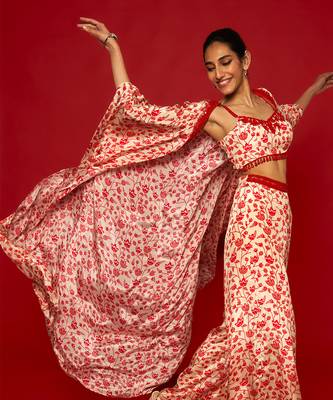 Cream & red cape set 2