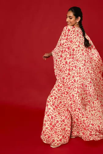 Cream & red cape set