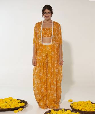Mustard & white cape set 1