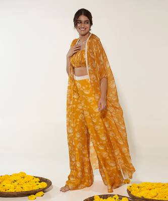 Mustard & white cape set 2