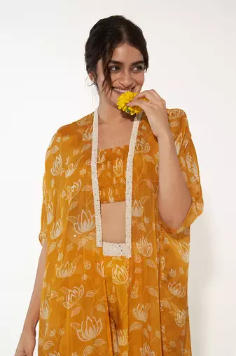 Mustard & white cape set