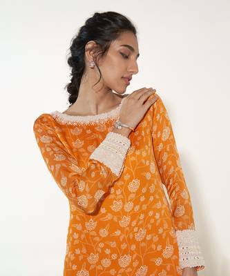 Orange & white kurta set 4