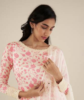 White & pink kurta set 4