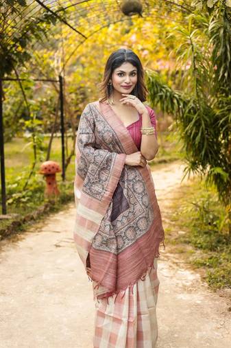 Peach Checkered Pure Tussar