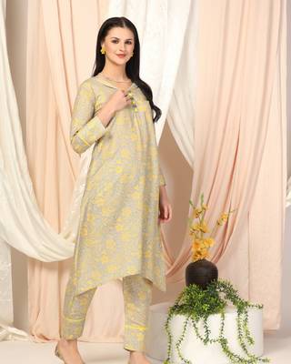 SHADES OF FAASHION Muslin yellow floral suit set. 3