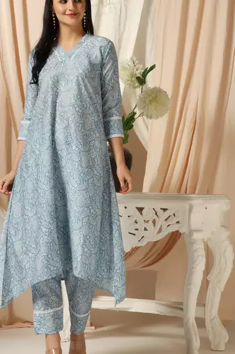SHADES OF FAASHION Muslin blue paisley printed suit set
