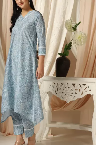 SHADES OF FAASHION Muslin blue paisley printed suit set