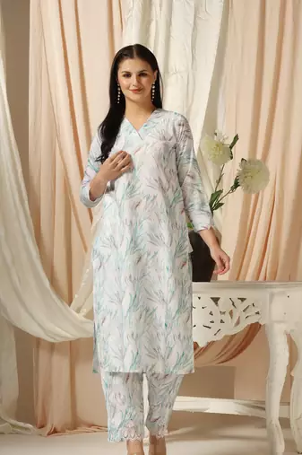 SHADES OF FAASHION Muslin white leafy printed suit set