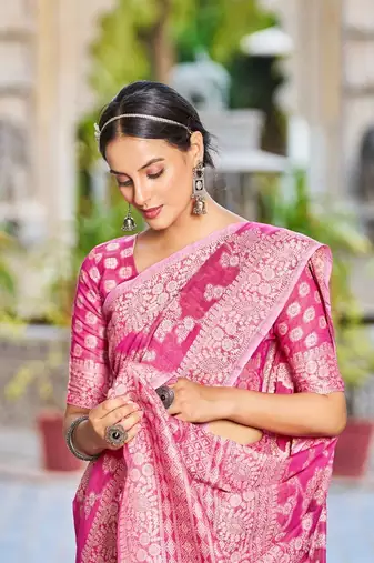 Pink Lucknowi Chikankari Cotton Blend Woven Sarees For With Blouse Sarees For Women